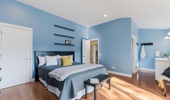 15109 2ND St, Aurora, OR 97002