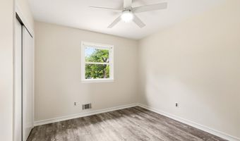 853 Neptune Ave, Beachwood, NJ 08722