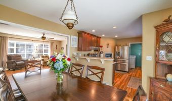 409 3rd St, Beach Haven, NJ 08008