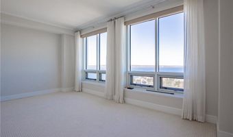 1 Tower Dr 1003, Portsmouth, RI 02871