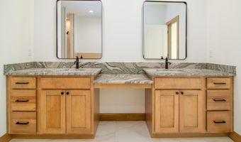 325 S Lakeview Way, Ashland, NE 68003