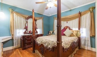 452 Pacific St, Berwick, LA 70342