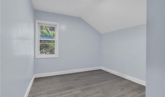 458 High St 3-L, Central Falls, RI 02863