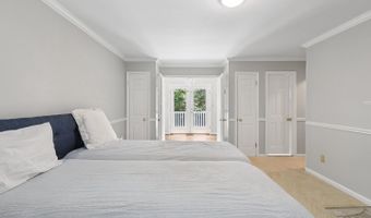 5110 DUVALL Dr, Bethesda, MD 20816