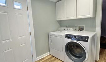 527 Offutt School Rd, Augusta, WV 26704