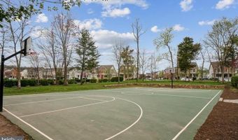 22985 WEYBRIDGE Sq, Ashburn, VA 20148