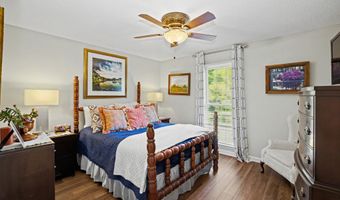 121 Peacock Rd, Barnesville, GA 30204