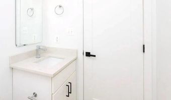 1702 LIGHT St 402, Baltimore, MD 21230