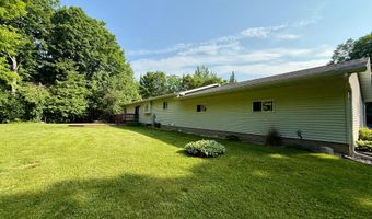 N2862 CRESTWOOD RD, Antigo, WI 54409