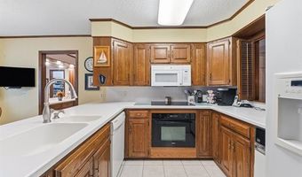 633 Cherry Ln, Bartlesville, OK 74003