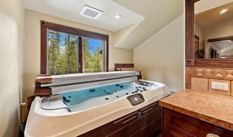940 McCaffery Rd, Bigfork, MT 59911