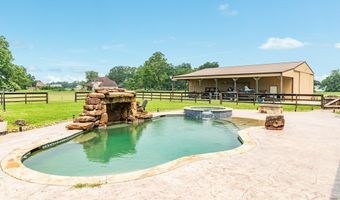 814 Mill Rd, Angleton, TX 77515