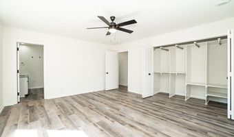 4912 Holly Hill Rd, Albany, GA 31721