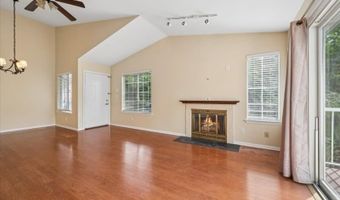 40 Ray Ct, Bedminster, NJ 07921