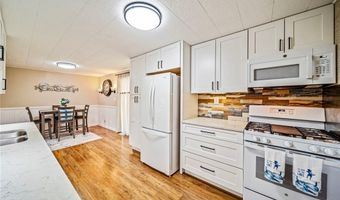 2716 Russell Rd, Ashtabula, OH 44004