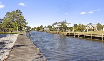 11046 New York St, Bay St. Louis, MS 39520