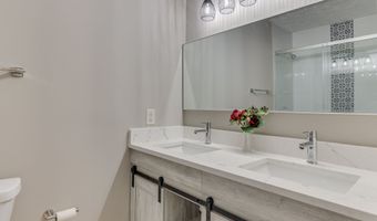 8640 Count Turf Ct, Indianapolis, IN 46217