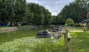 4233 Swan Lake Dr, Allegan, MI 49010