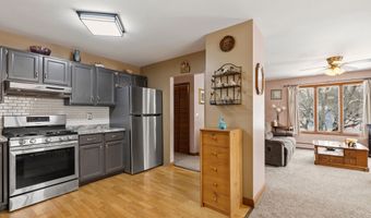 72 Louise St, Auburn, ME 04210