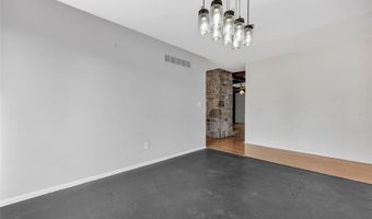 3 Newfield Ct, Ballwin, MO 63011