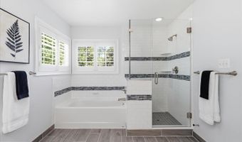 5014 GLEN PARK Rd, Annandale, VA 22003