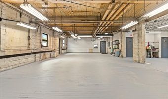 22 Field St, Cranston, RI 02920