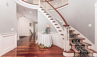 25 Westfield Dr, East Greenwich, RI 02818