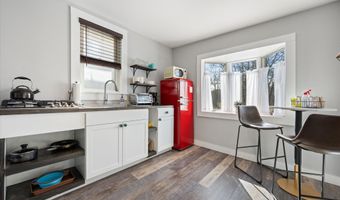 78 Ledgelawn Ave, Bar Harbor, ME 04609