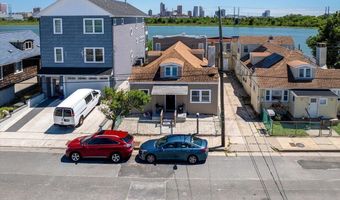 1658 W Riverside Dr, Atlantic City, NJ 08401