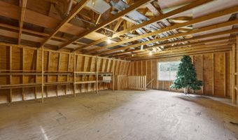241 E Hardscrabble Rd, Auburn, ME 04210