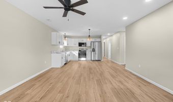 96 Hill St, Austin, IN 47102