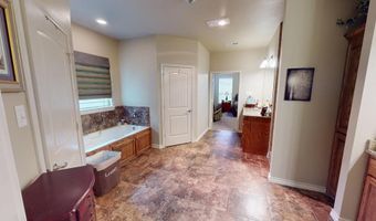 4 Sage Cir, Andrews, TX 79714