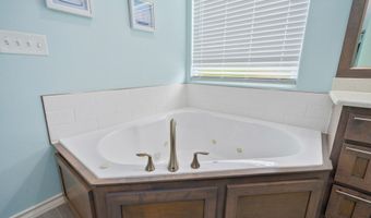 1074 S BAY St, Aransas Pass, TX 78336