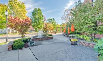 107 S Main St, Almont, MI 48003