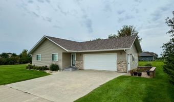 1102 11th Ave, Britton, SD 57430