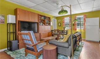 19 Hardwick St, Cumberland, RI 02864