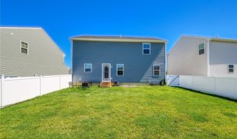 1112 Hidden Lake Blvd, Akron, OH 44312
