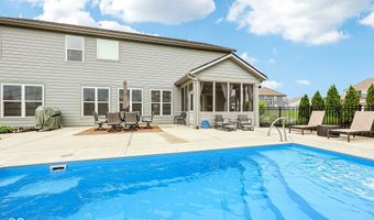 4204 Omaha Dr, Bargersville, IN 46106