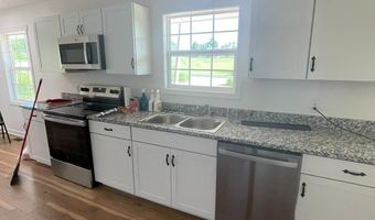 212 Cornfield Ln, Appomattox, VA 24522