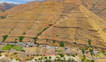31018 Snake River Rd, Asotin, WA 99402