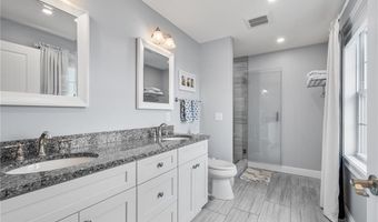 314 Chases Ln C, Middletown, RI 02842