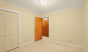 455 Boulder Gardens Rd, Banner Elk, NC 28604