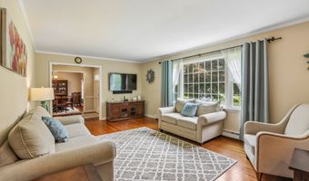 3 Linda Dr, Danbury, CT 06811