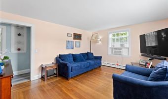 1472 Wampanoag Trl, East Providence, RI 02915