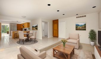 3949 Waldenwood Dr, Ann Arbor, MI 48105