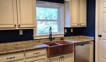 305 Northview Dr, Andalusia, AL 36420