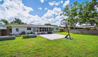 2102 IVANHOE Rd, Orlando, FL 32804
