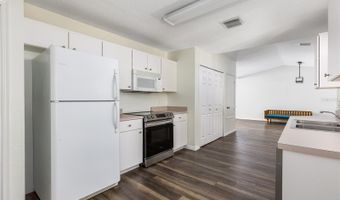 520 VIA VERONA Ln 202, Altamonte Springs, FL 32714