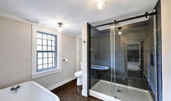 1147 Great Rd, Lincoln, RI 02865