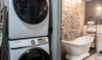 585 White Cir 32, Athens, GA 30605